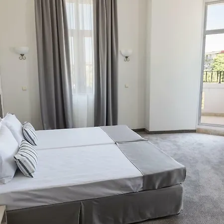 Hotel Central Хотел Русе